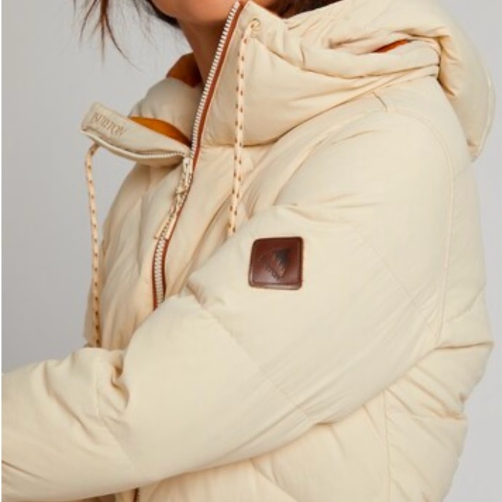 Winter coat - Picture 6 of 9